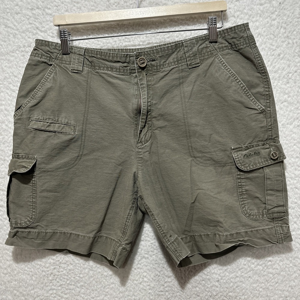 Cabela's Women's Cargo Shorts‎ Size 14 Green Pockets Belt Loops